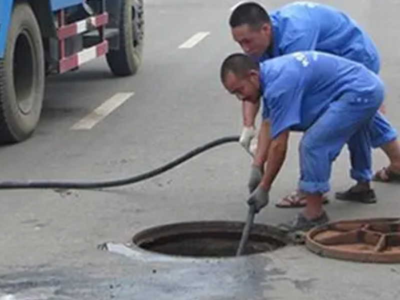 长春市通下水井 抽粪池子 高压疏通车 抽粪吸污车